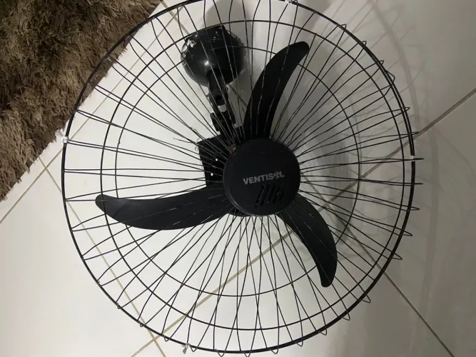 Ventilador de parede  PAROU DE FUNCIONA 