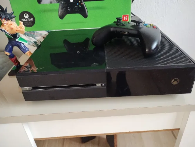 Xbox one, vendo ou troco.