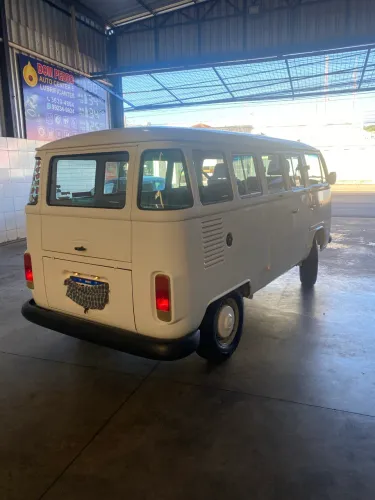 Volkswagen Kombi Standard/ Luxo/ Serie Prata (álcool) 1995