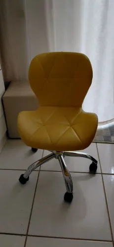 Cadeira giratória paea escritório 