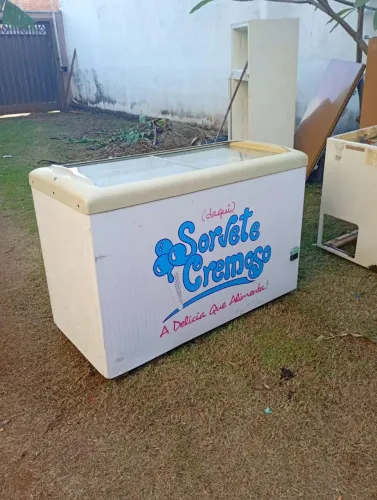 Vendo freezer metalfrio 400 litros