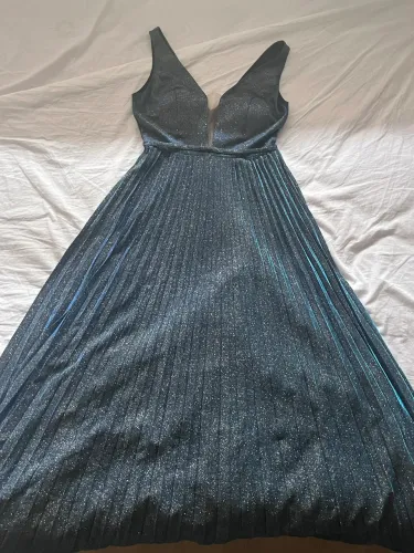 Vestido de festa holográfico azul