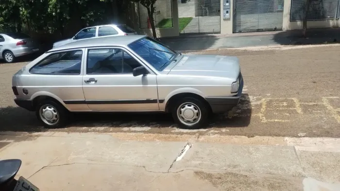 Volkswagen Gol Geração I GL 1.6 8V Álcool Mec. 2P 1987