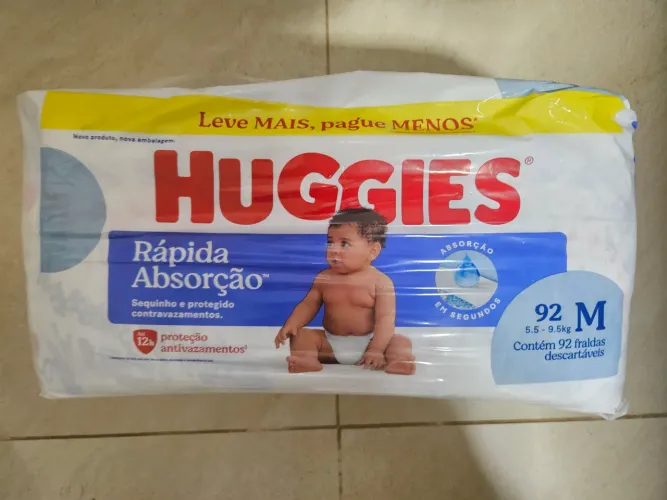 Fraldas M Huggies Rápida Absorção
