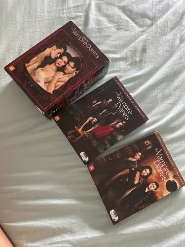 Coleção the vampire diaries da 1 temporada a sexta completas 