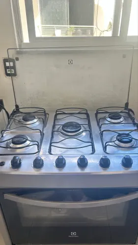 Fogão ELETROLUX 5 Bocas Tripla Chama Semi Novo