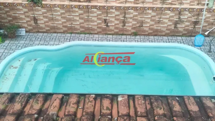 SOBRADO COM PISCINA, 3 QUARTOS, SENDO 1 SUÍTE, ATÉ 8 VAGAS GARAGEM, PRESIDENTE DUTRA, GUAR
