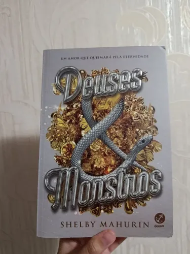 Box passaros e serpentes