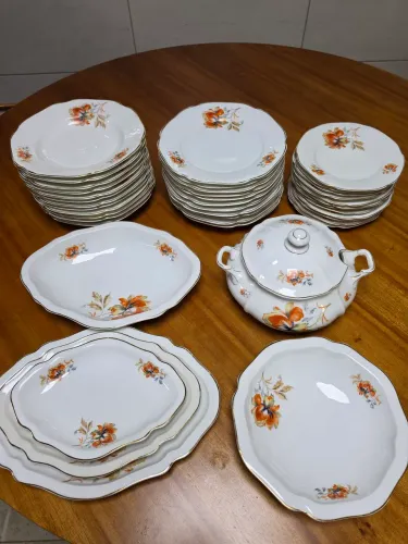 ?Aparelho Jantar Porcelana Mauá - 42 Peças - 12 Lugares - Completo e Impecável