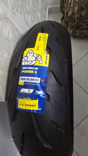 Pneu Michelin Power 6 190/55 NOVO!