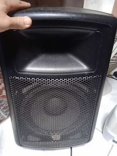 Caixa passiva JBL
