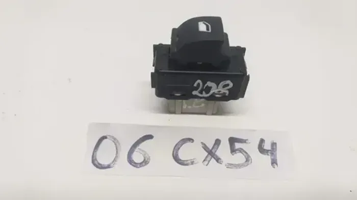 Botão Vidro Traseiro Esquerdo Peugeot 208 2012  *zd