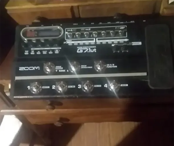 Zoom G7.1ut Troco por Guitarra