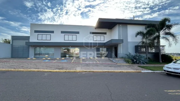 Imóvel Comercial de Esquina no Jardim Montevidéu