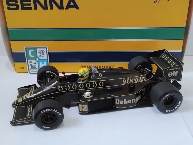 Miniatura Carro Fórmula F-1 Minichamps 1/18 Lotus-Renault 98T N° 12 "Ayrton Senna" 1986