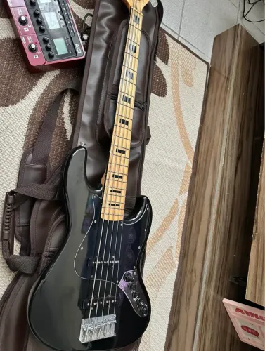 CONTRABAIXO TAGIMA JAZZ BASS 5C