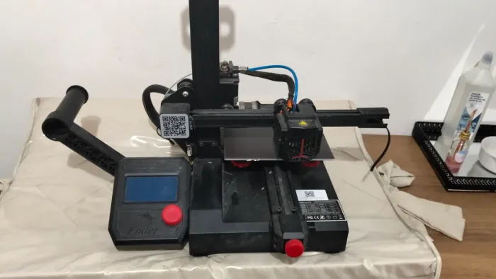 Impressora 3D ender 2 pro