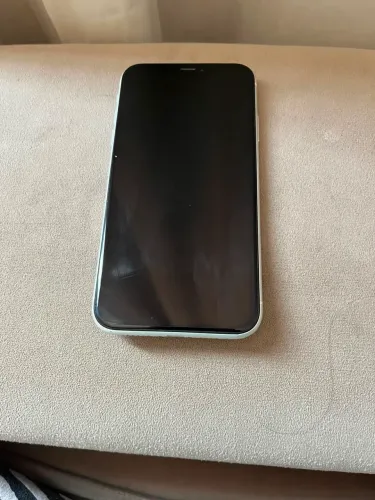 128 GB IPHONE XR