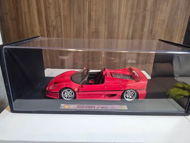 Miniatura Ferrari F50, Escala 1:18