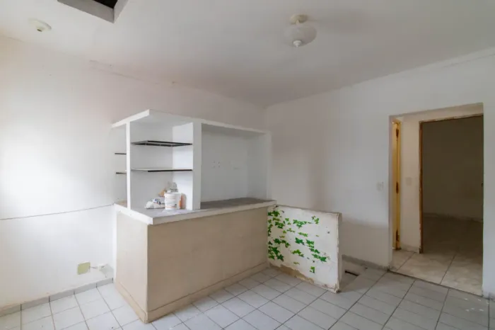 Casa com 2 Quarto(s) e 1 banheiro(s) para Alugar, 60 m² por R$ 1950 / Mês