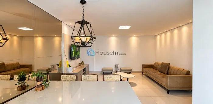 Apartamento com 3 quartos, 2 semi- suítes e 3 vagas de garagem - Condomínio com lazer comp