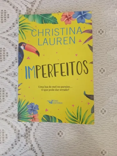 Livro Imperfeitos - Christina Lauren