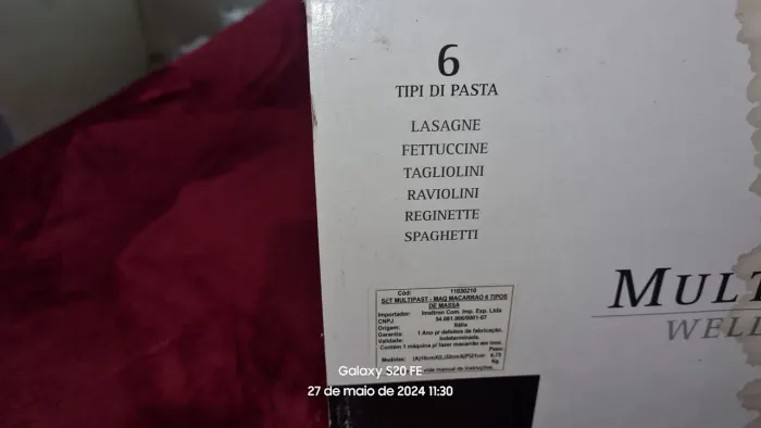Maquina para fazer massas artesanais Marcatto, em perfeito estado, faz até 6 tp de massas