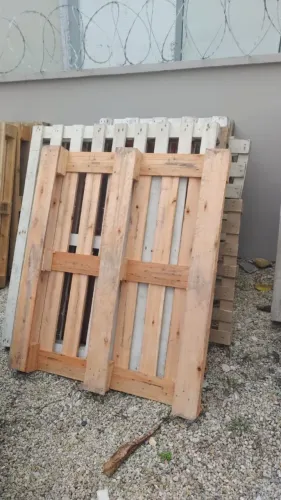 24 pallet (estrados) de madeira 