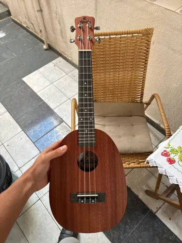 Ukulele Abacaxi Malibu | Novo