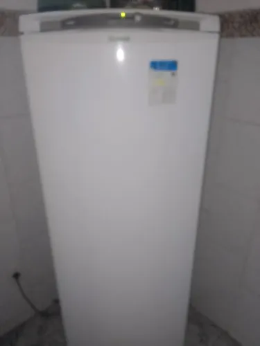 Geladeira semi nova