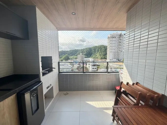 Apartamento à venda em Praia Grande no Boqueirão com 2 dormitórios