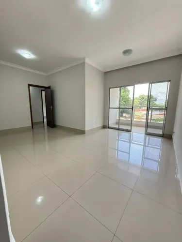 Apartamento para locação no Condomínio Residencial Kennedy com 3 quartos. Próximo a UFMT