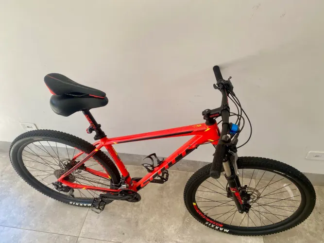 Scott Scale 970 - Quadro L - Aro 29 - Ótimo Estado