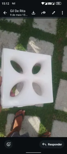Cobogó pétalas branco cerâmica