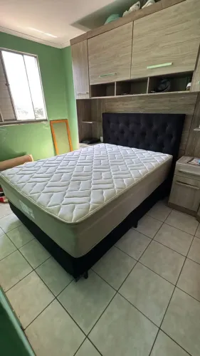 Cama Box com colchão e cabeceira