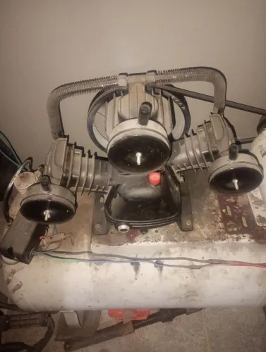 Estou vendendo um compressor de ar 150litros