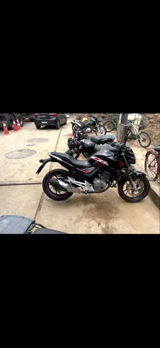 Cb Twister 250cc ano 2016 doc ok ( Vendo ou Troco )