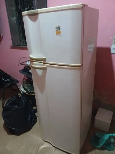 Geladeira pra peças