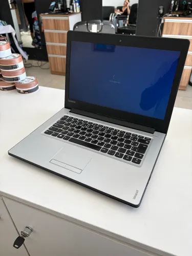 Notebook Lenovo IdeaPad 320-14IKB | Intel Core i3 | 8GB RAM | SSD 256GB | Excelente Estado