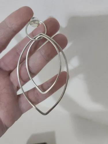 Brinco Prata 925 Prata Fina - Moderno, Leve e Elegante