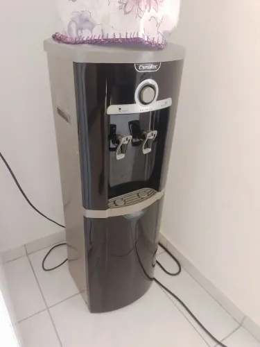 Gelaagua Esmaltec preto inox