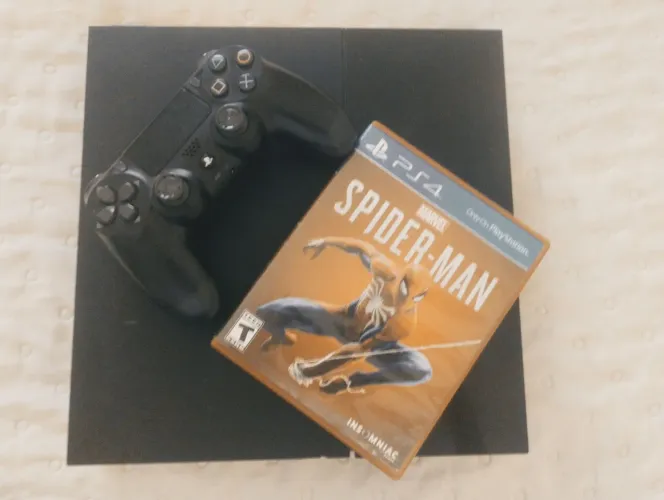 PS4 fat+1 controle+1 jogo