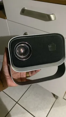 Projetor led portátil Full HD Android 120° Mini 8000lm