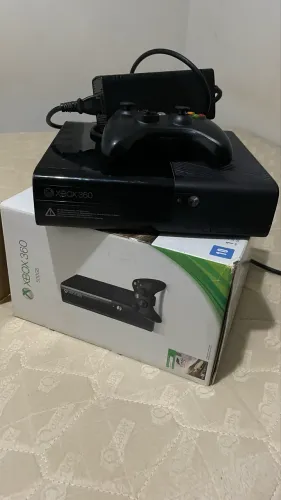 Xbox 360 Super Slim 500GB Original