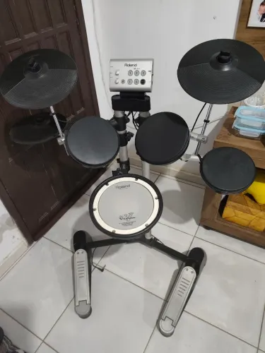 Vendo bateria eletrônica Roland 
