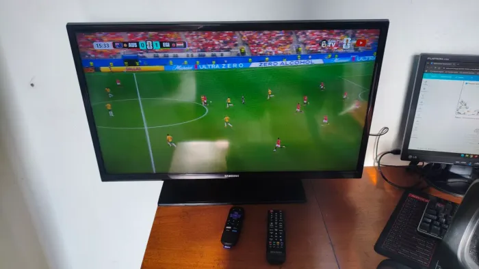 TV Samsung 32 polegadas com Roku TV