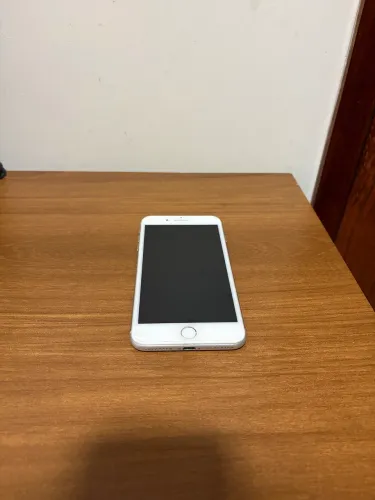 iPhone 8 Plus 