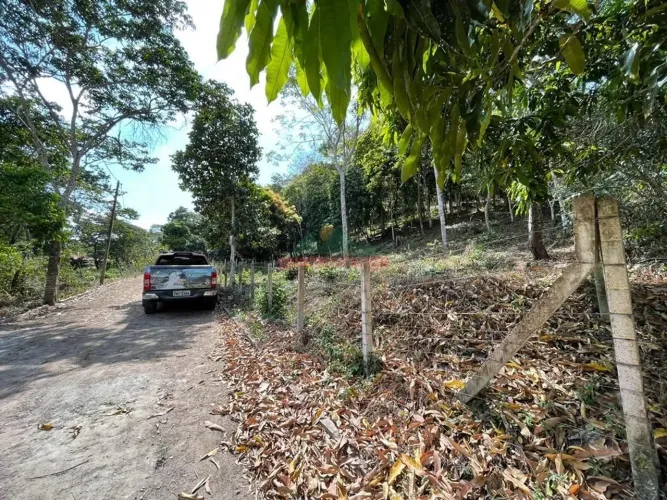 Gleba com 420,00 m² a 8,5 km do Centro de Guaramiranga/CE.
