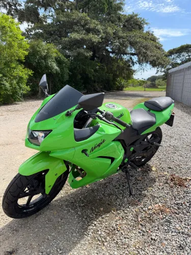 Kawasaki Ninja 250R 2009 - Verde Kawasaki