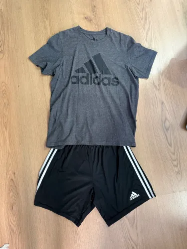 Kit Blusa e short da adidas 